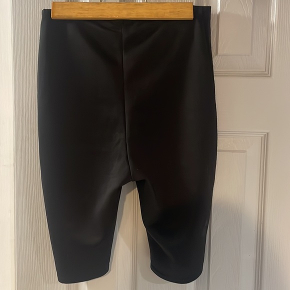 Pretty little thing, biker shorts, size small, with white lining - Picture 5 of 6